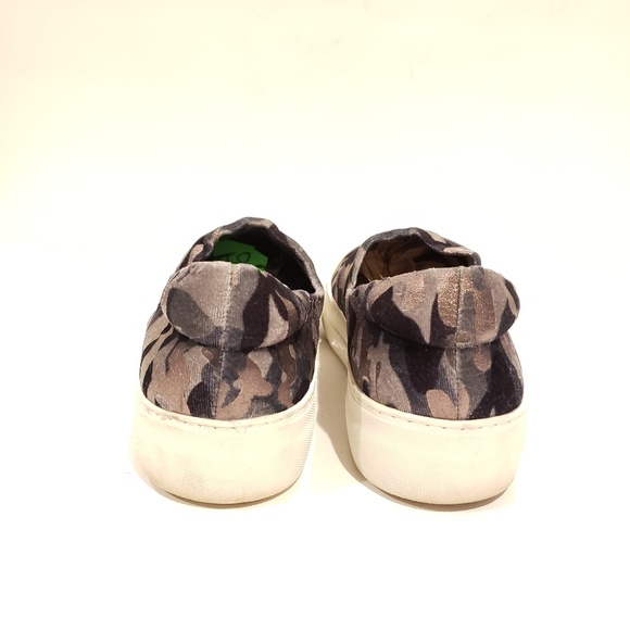 J slides slip on sneakers size 7 camo grey - Picture 6 of 7